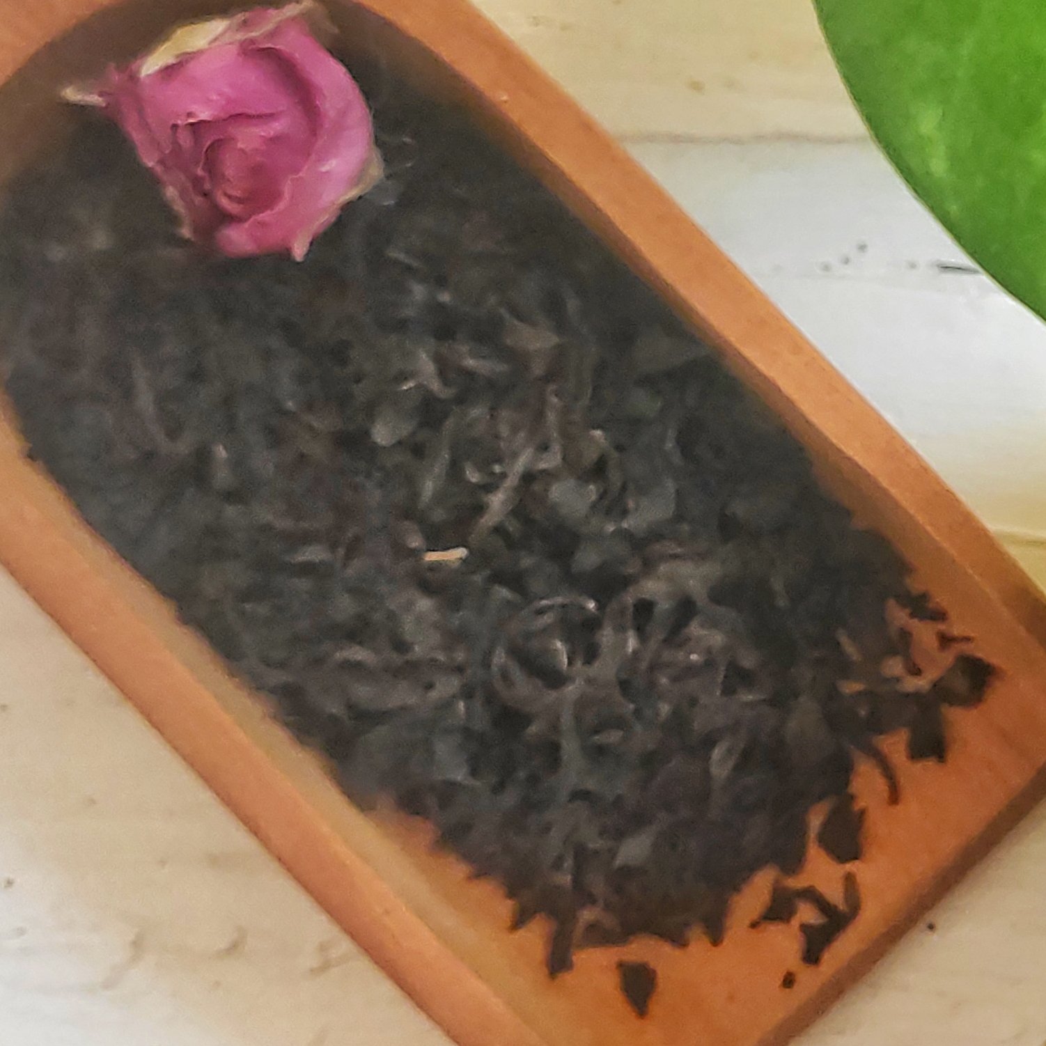 چای سیاه ایرانی شکسته ممتاز 700 گرمی داهمان (چای بهاره لاهیجان)